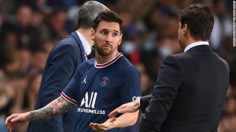 Lionel Messi substituted on home debut as Paris Saint-Germain score late winners