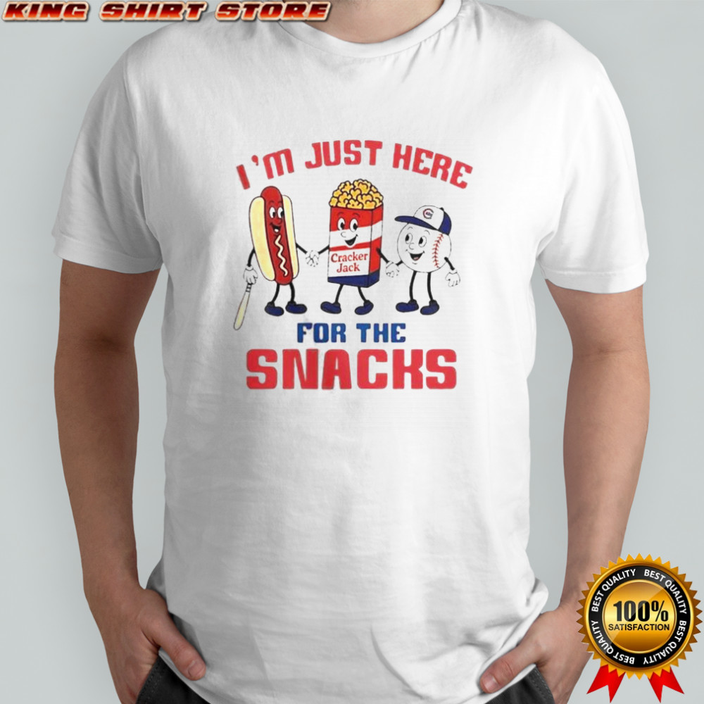 Nice Chicago Cubs I’m Just Here For The Snacks T-Shirt