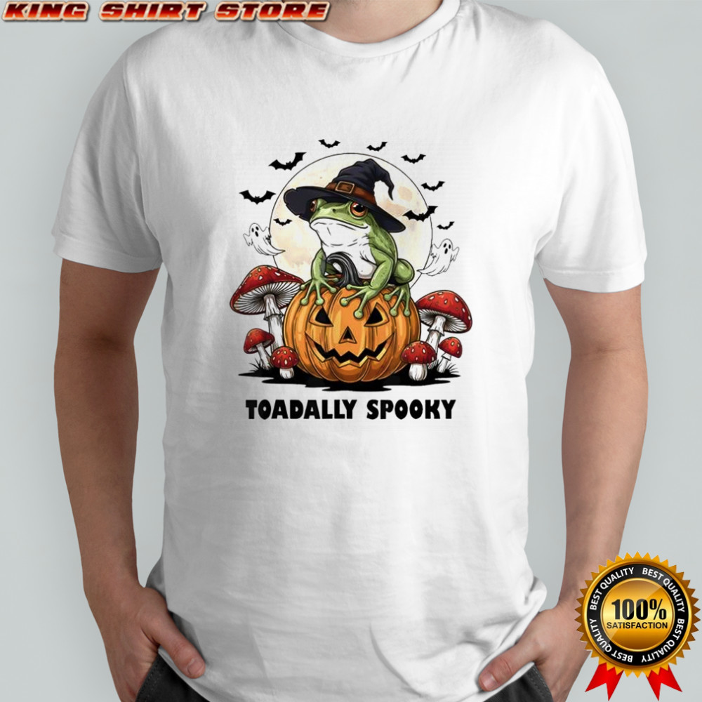 Toadally Spooky Halloween Frog On Pumpkin with Bats shirt