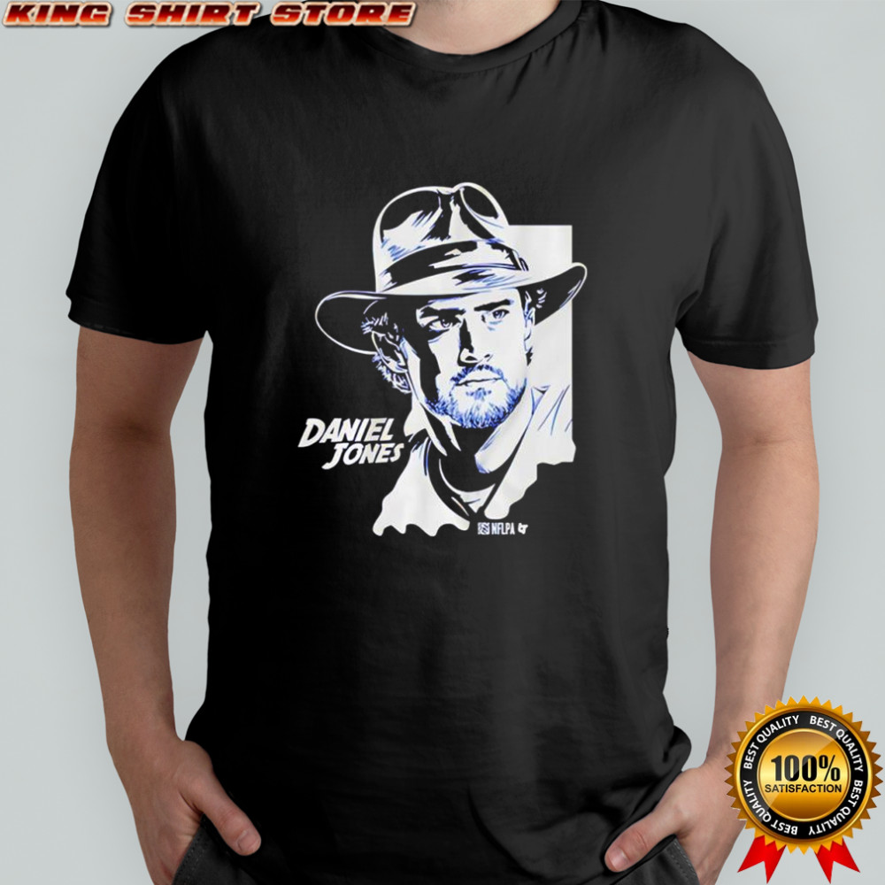 Daniel Jones Indy Pose graphic shirt