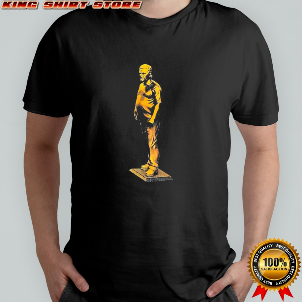 Luis Guzman at MSG Yellow statue man shirt