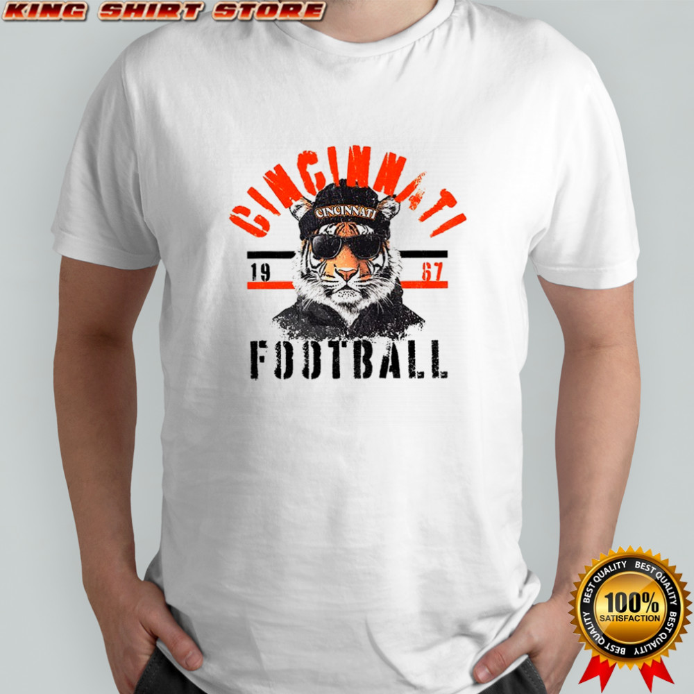 Tiger Cincinnati Bengal Football NFL 1967 logo shirt