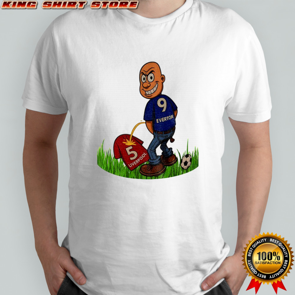 Everton man peeing on Liverpool funny football fan shirt