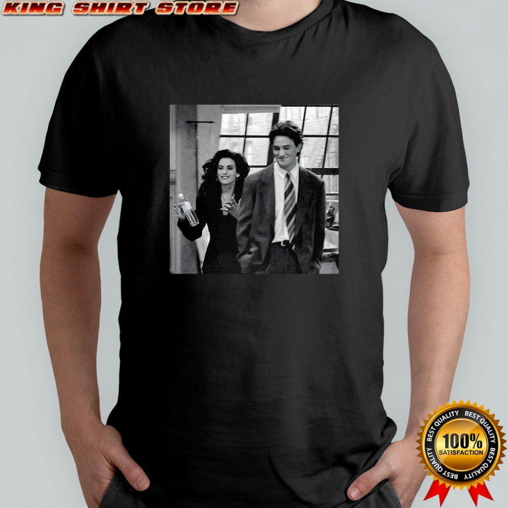 Chandler Bing and Courteney Cox Friends graphic 90s sitcom TV show vintage shirt