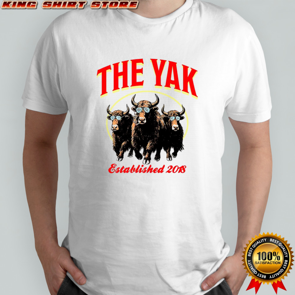 Dave Portnoy The Yak est 2018 podcast bulls shirt