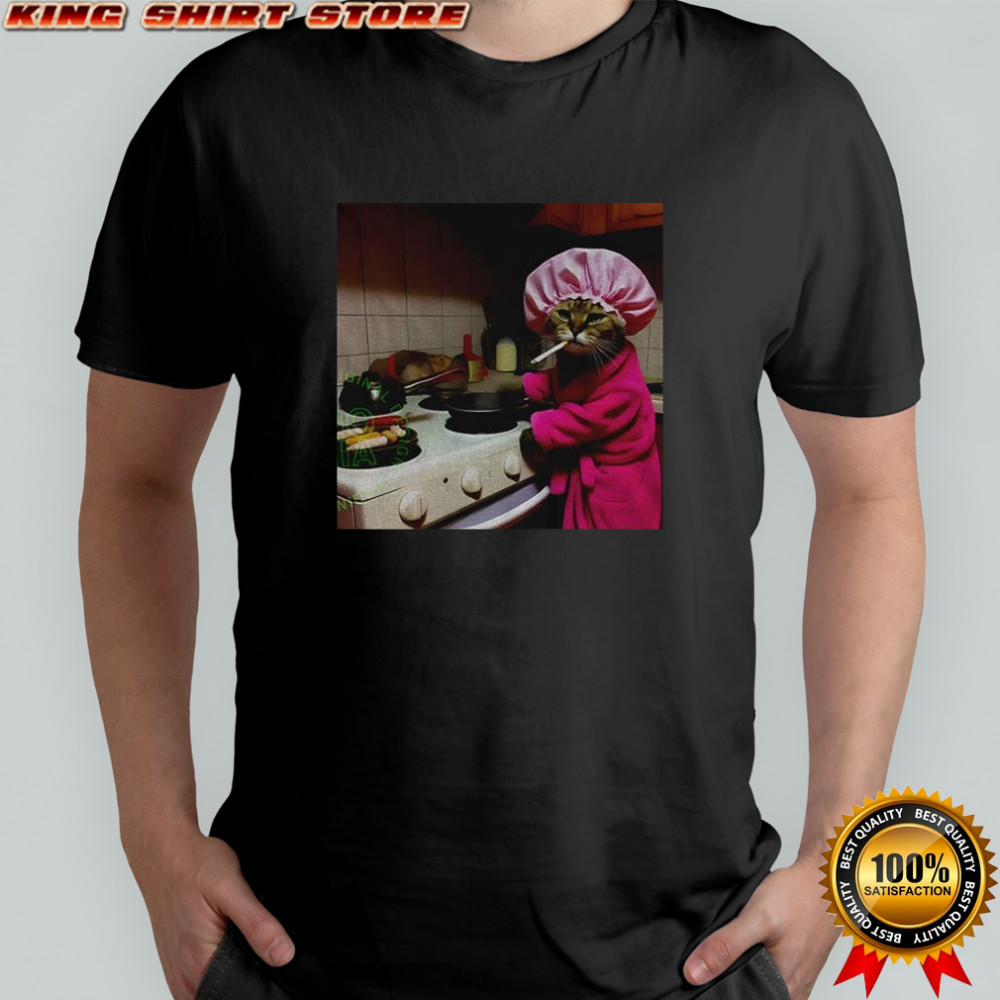 Housewife cat smoking funny meme shirt