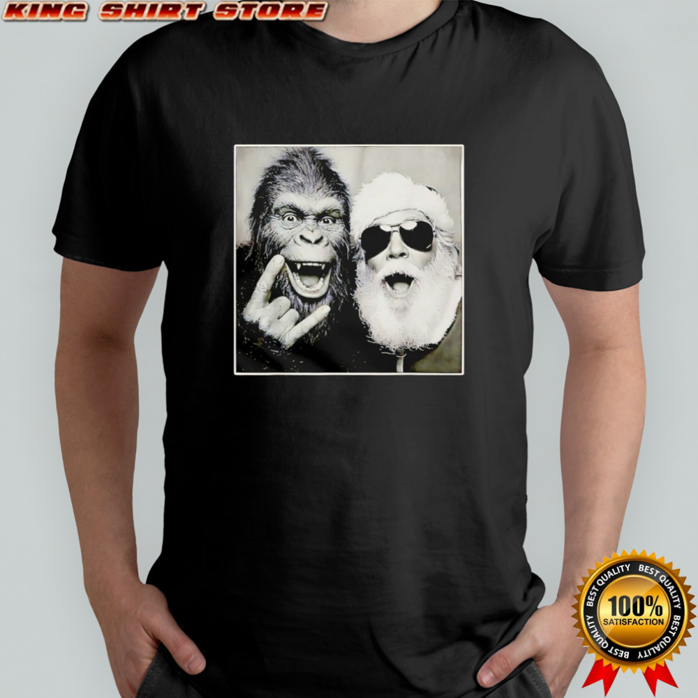 Santa Claus Selfie Bigfoot Christmas Sasquatch Rock shirt