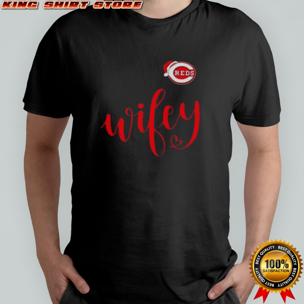 Wifey Cincinnati Reds Santa Hat Merry Christmas T-Shirt